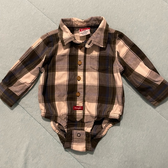 Wrangler Long Sleeve Button Bodysuit for Boys 9m - Picture 1 of 2